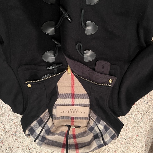 Mid length wool toggle Burberry jacket - Picture 3 of 3